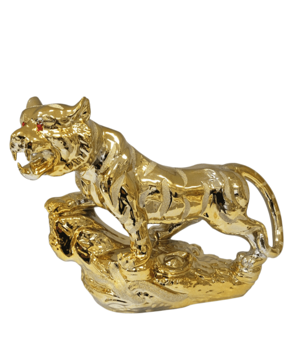 "Tigre Maestosa - Statua Decorativa per un Tocco Selvaggio ed Elegante"